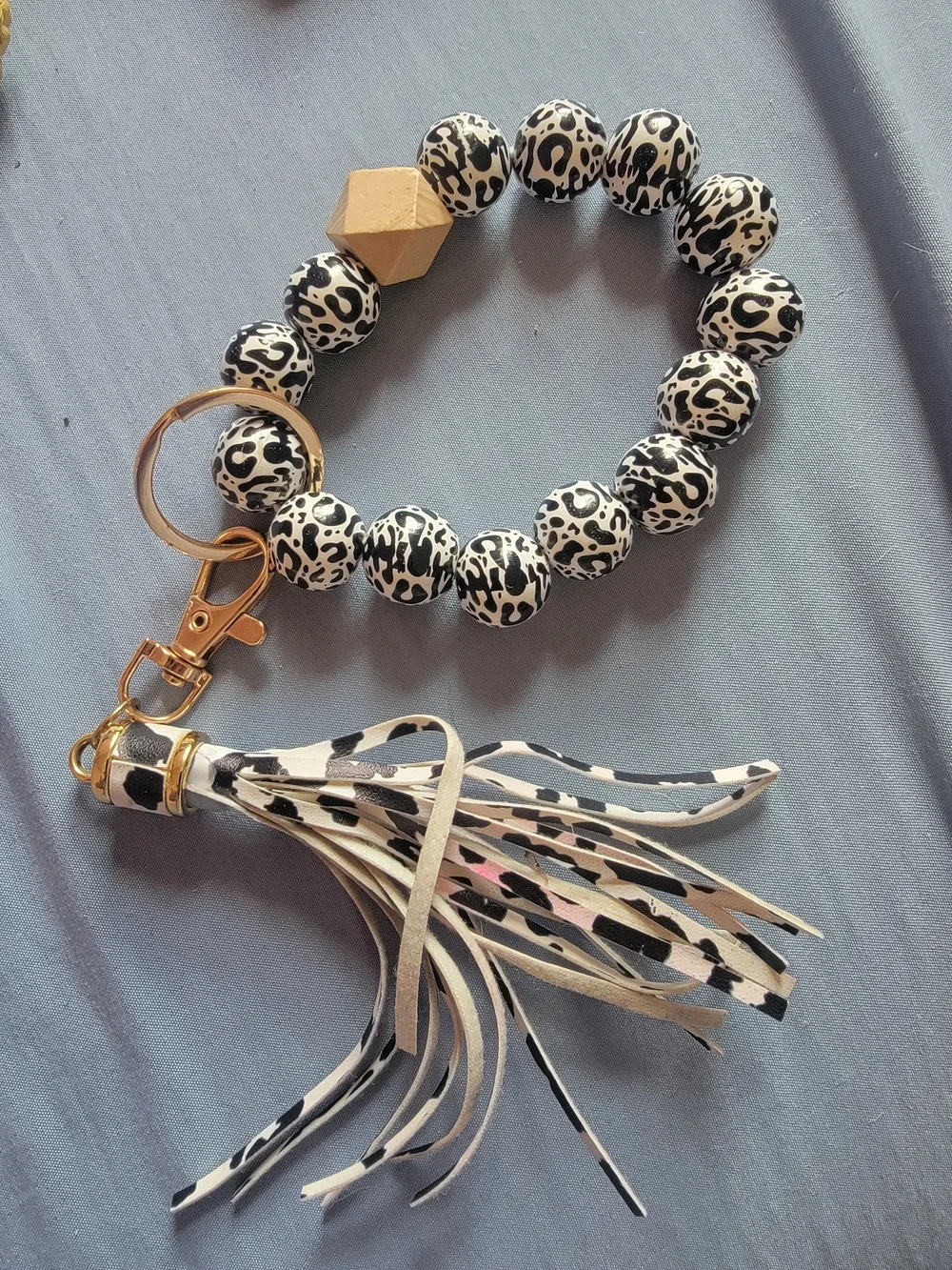 Leopard Print Beaded Tassel Keyring Bracelet - Black & White